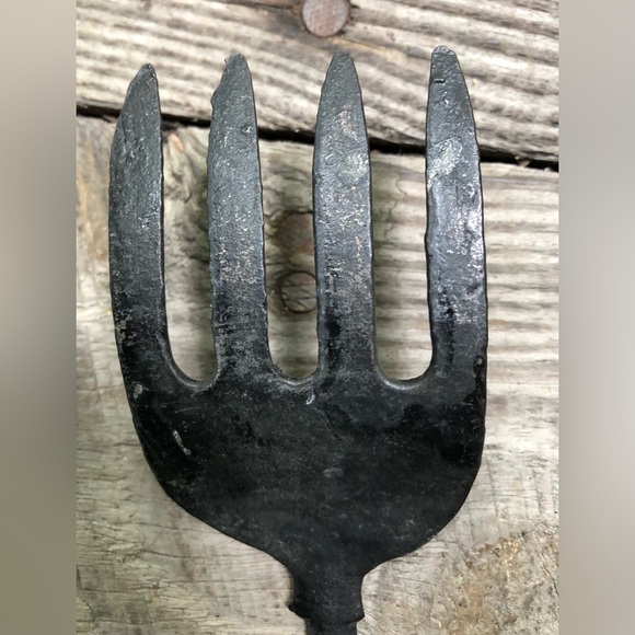 Cast Iron Cottagecore Black Iron Metal Spoons Fork Wall Decor Vintage - Picture 7 of 10